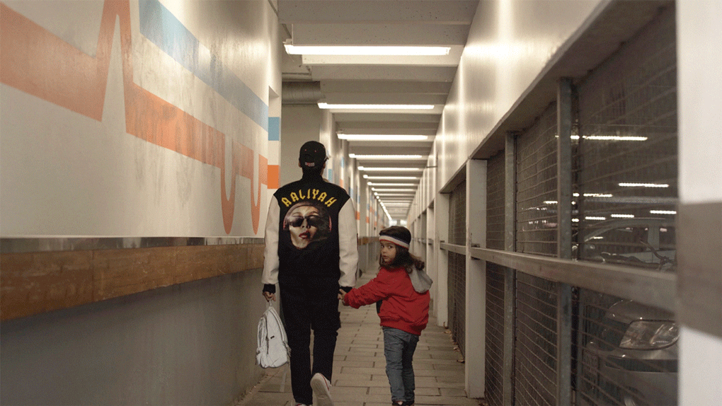 The Son and the Moon. Foto: Sonntag Pictures